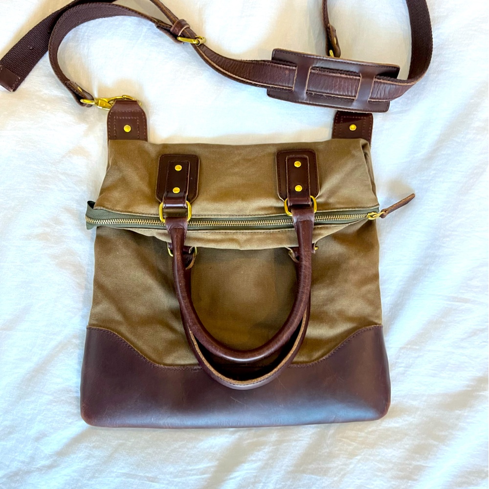 United By Blue Jasper Foldover Tote - khaki/olive green